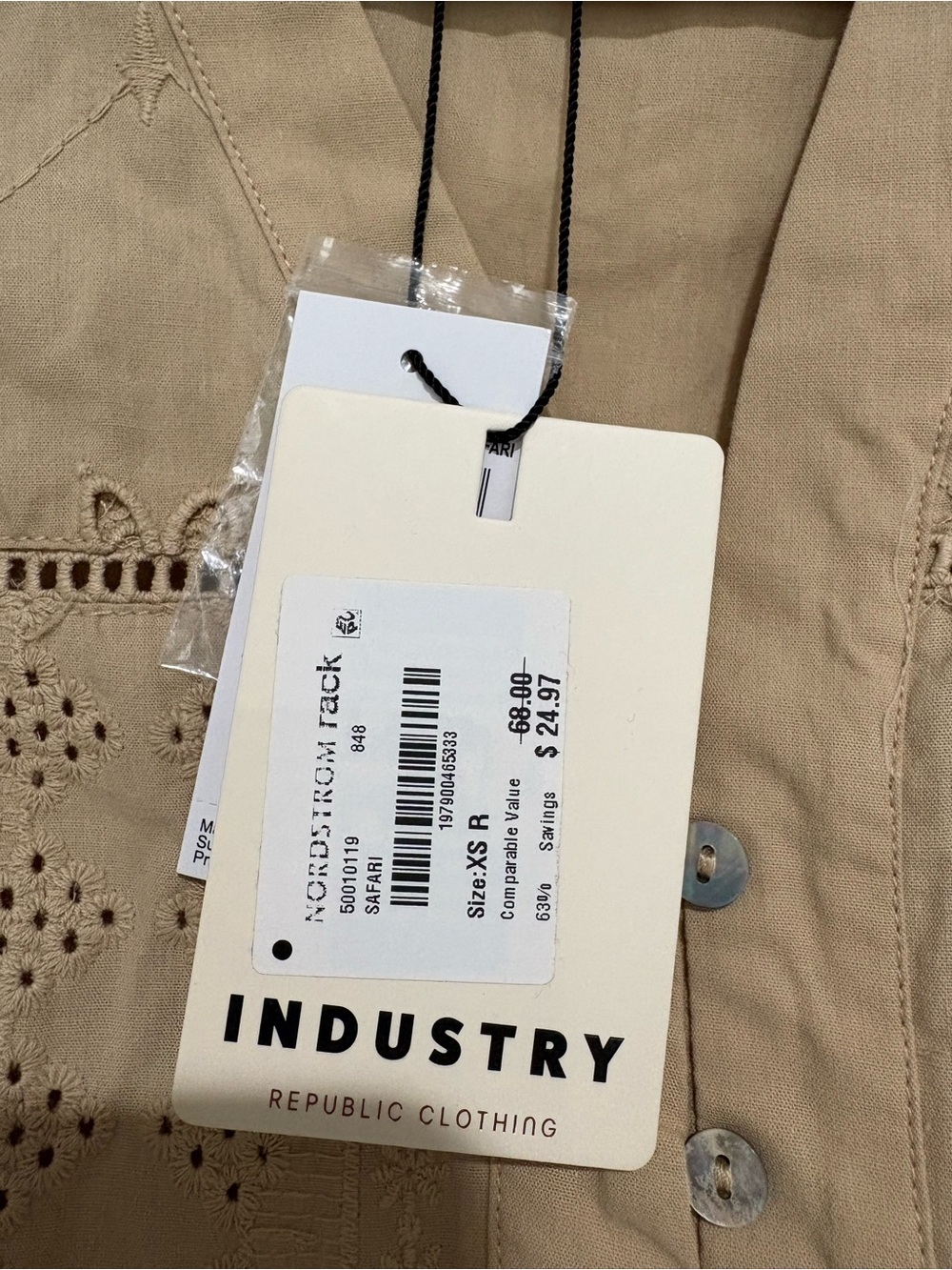 Industry eyelet button down - Picture 5 of 5